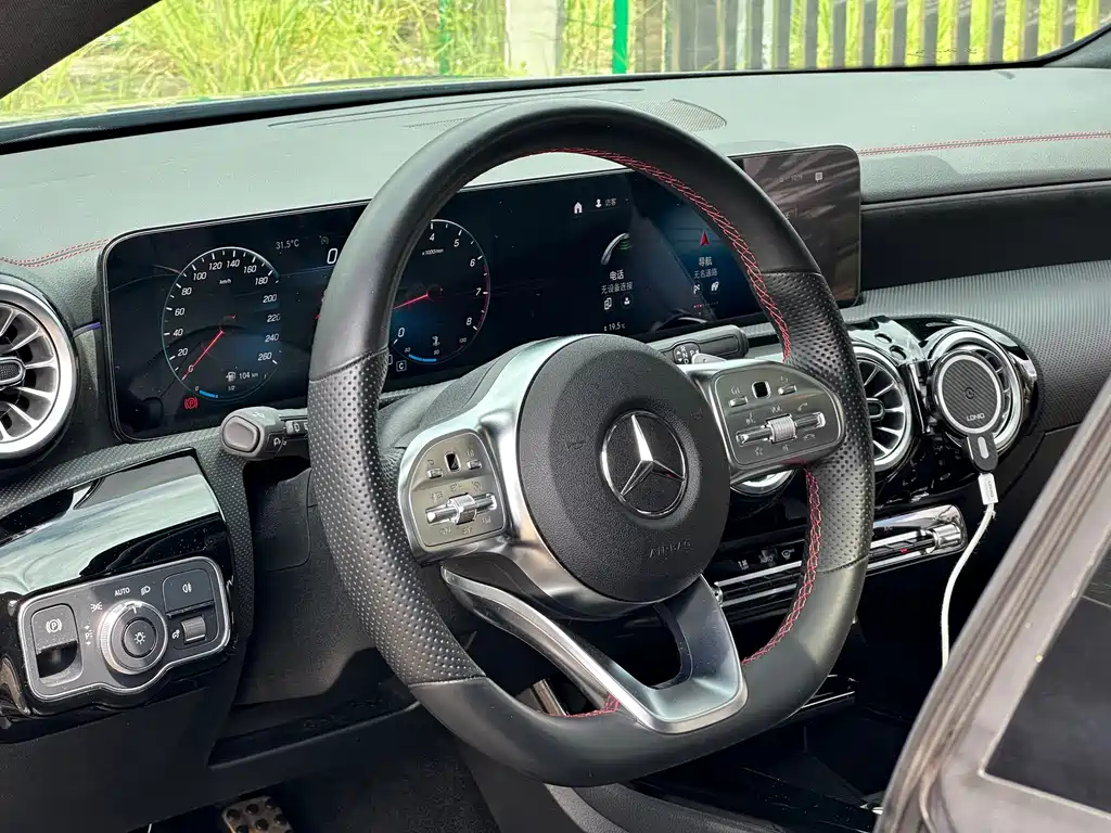 Mercedes-Benz CLA (Import) — миниатюра 9