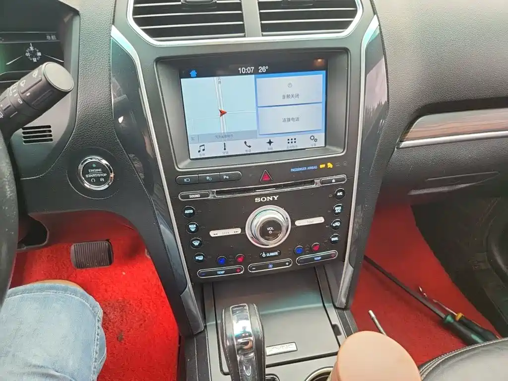 Ford Explorer (Import) — миниатюра 14