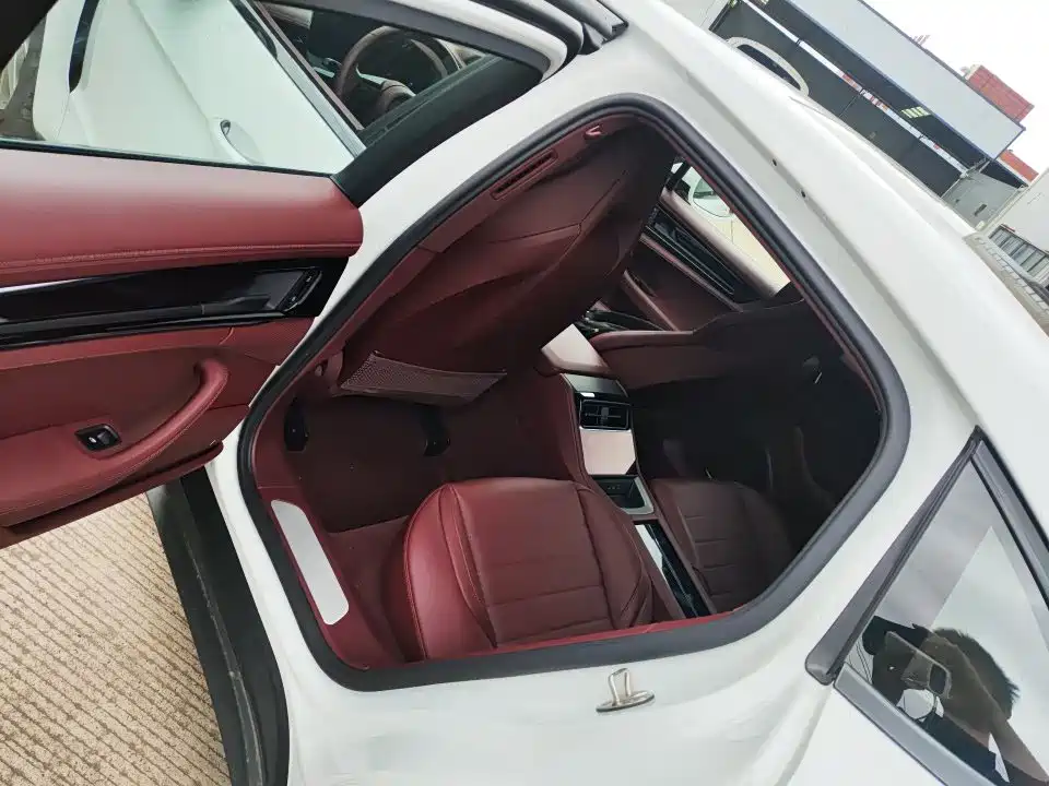 Porsche Panamera — миниатюра 4