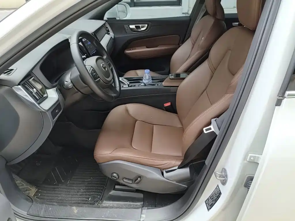 Volvo XC60 — миниатюра 15