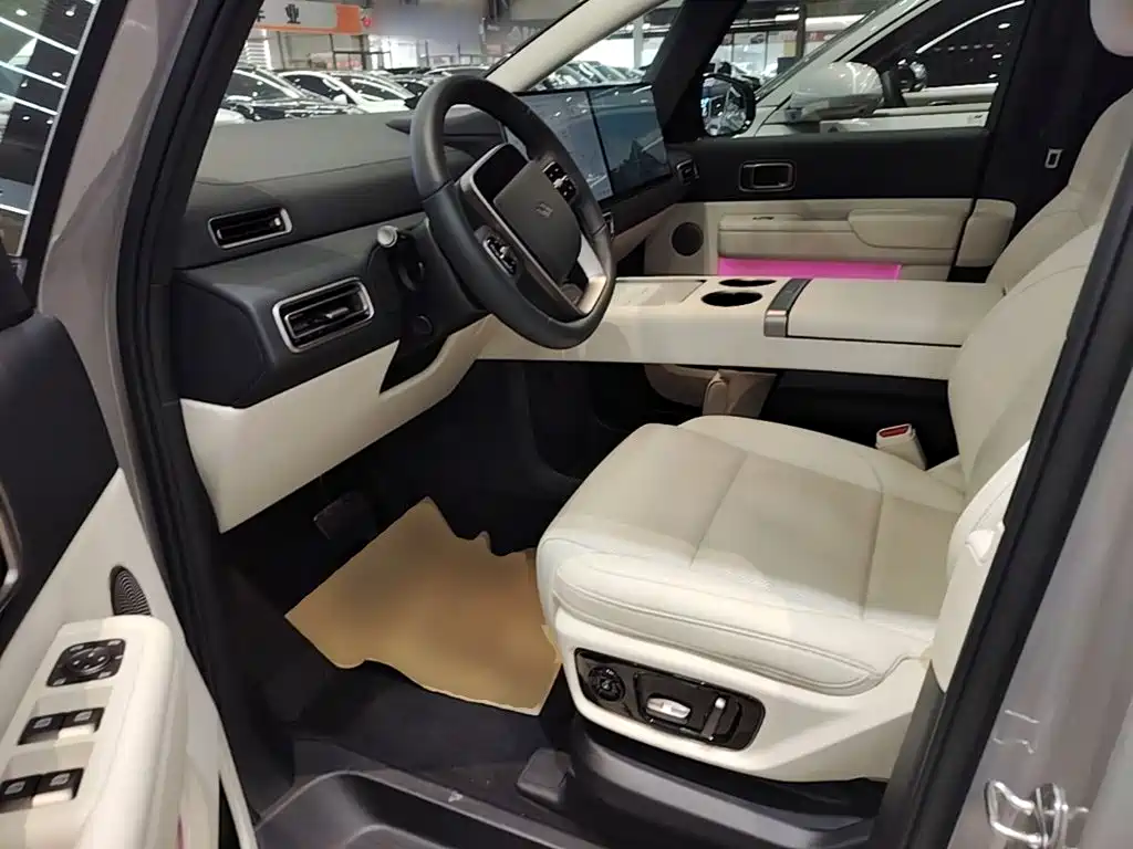 Li Auto Li MEGA — миниатюра 15