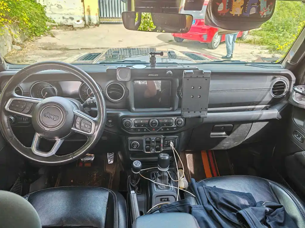 Jeep Wrangler — миниатюра 9