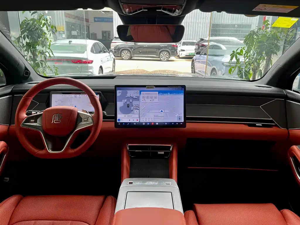 BYD Tang L L 2025 DM 175KM