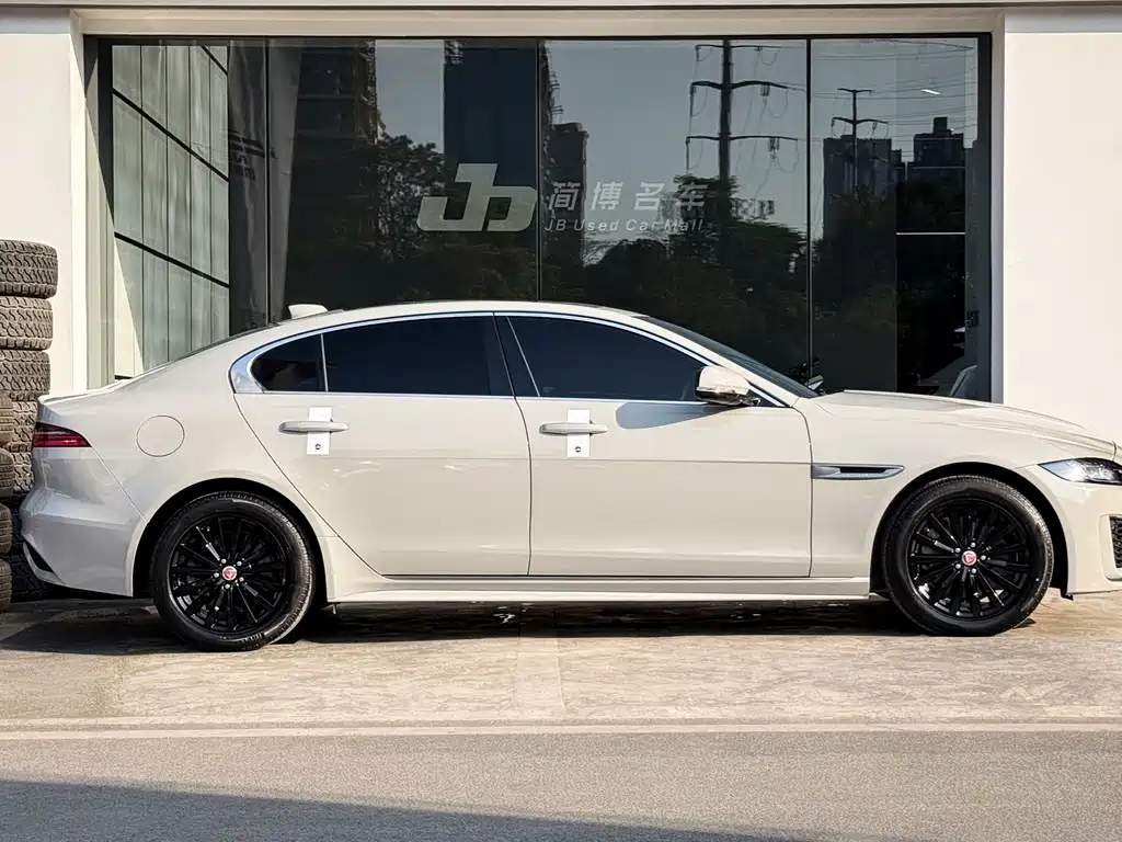 Jaguar XEL 2020 2.0T 200PS R-DYNAMIC Sport