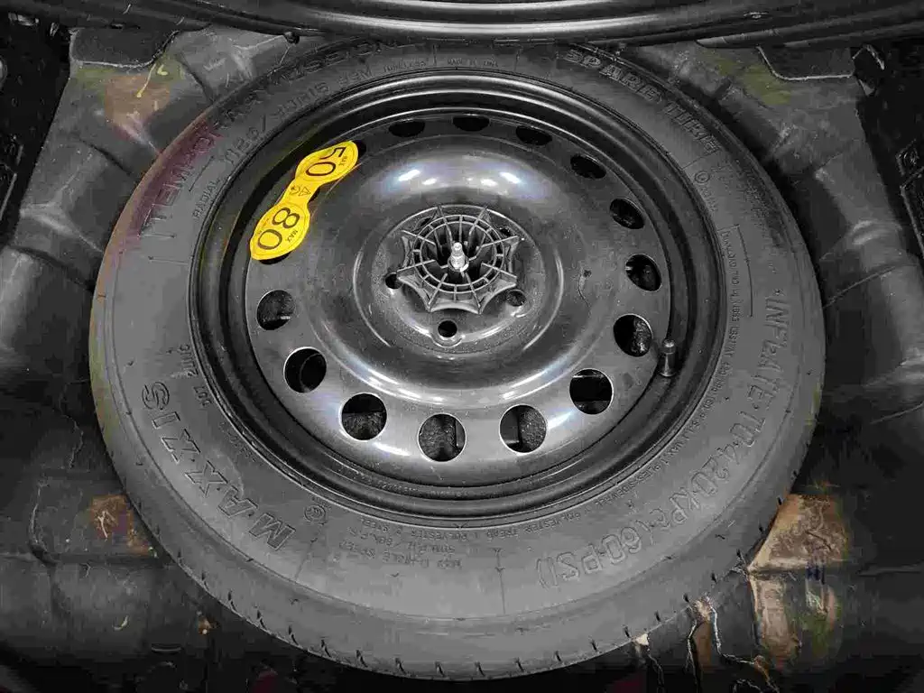 Roewe RX5 — миниатюра 15
