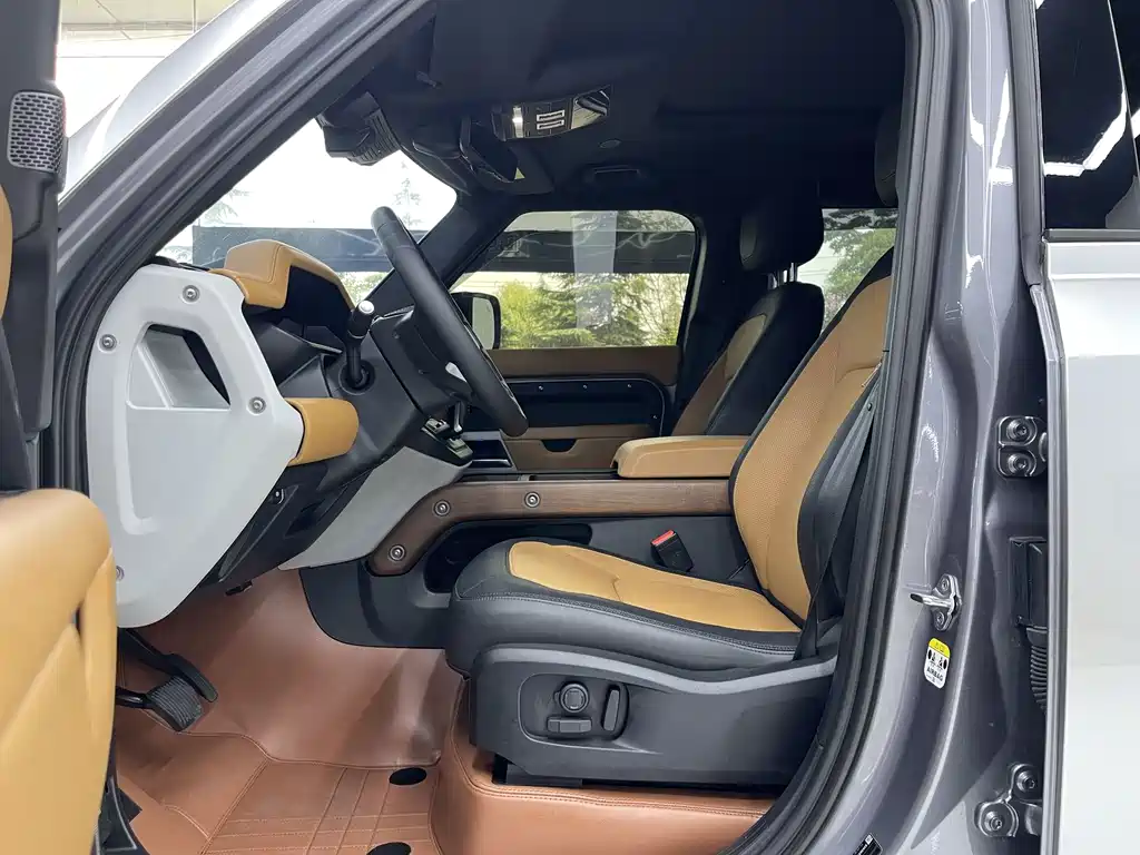 Land Rover Defender — миниатюра 19