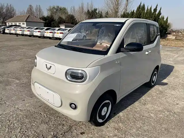 WULING HONGGUANG MINIEV 2025
