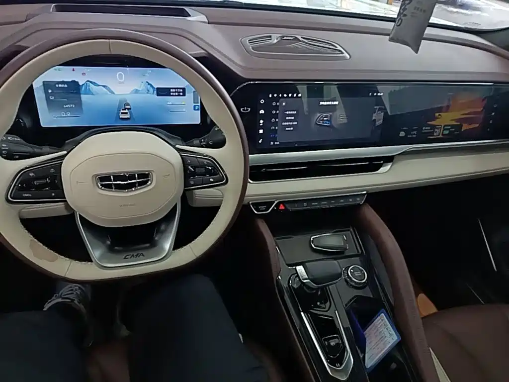 Geely Xingyue L — миниатюра 10