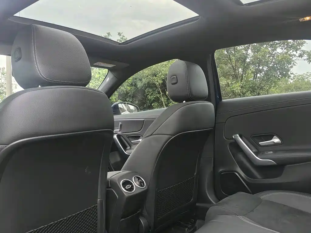 Mercedes-Benz A-Class — миниатюра 10