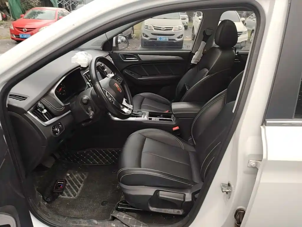 Roewe RX5 — миниатюра 15