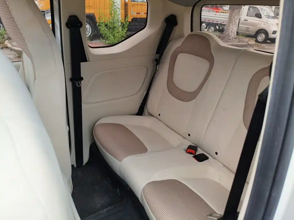 Wuling MINIEV — миниатюра 13