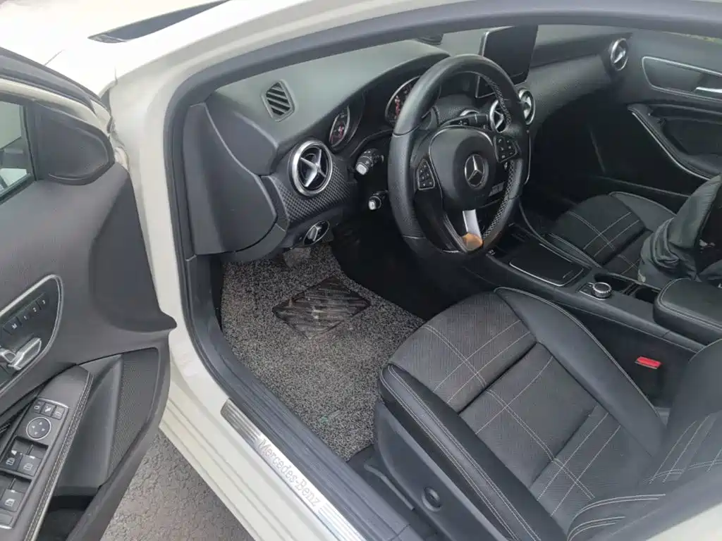 Mercedes-Benz A-Class (Import) — миниатюра 16