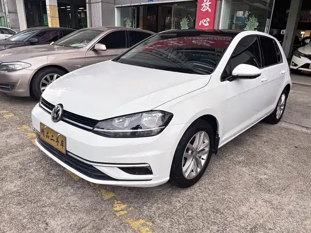 VOLKSWAGEN GOLF 2018