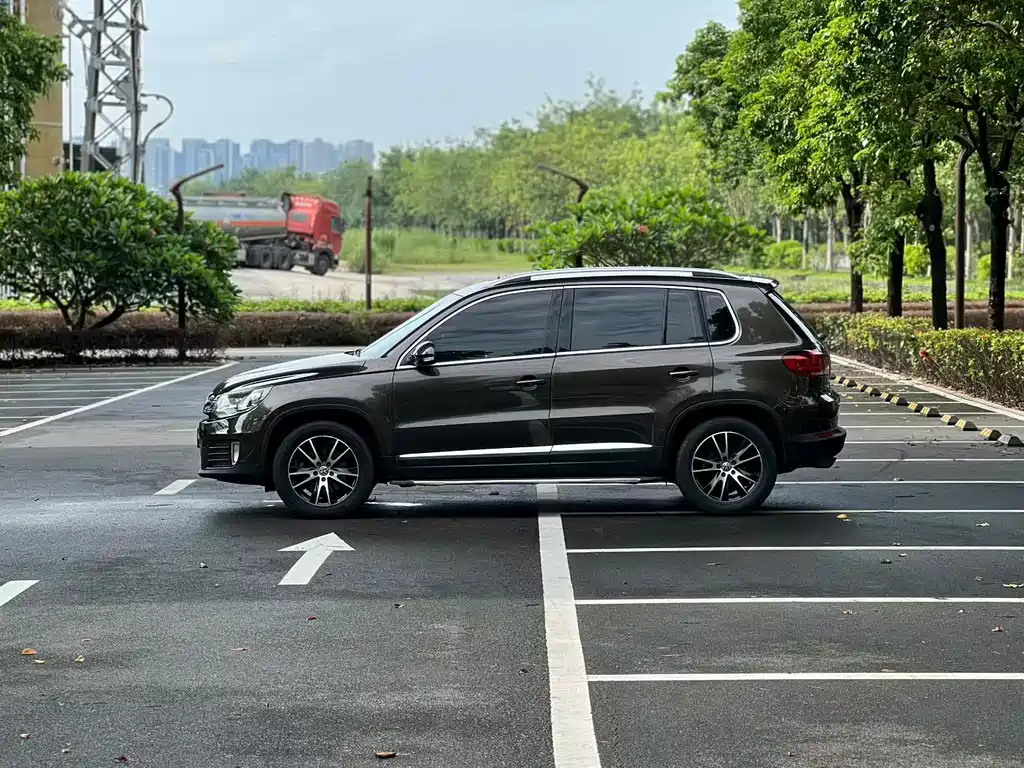 Volkswagen Tiguan — миниатюра 5