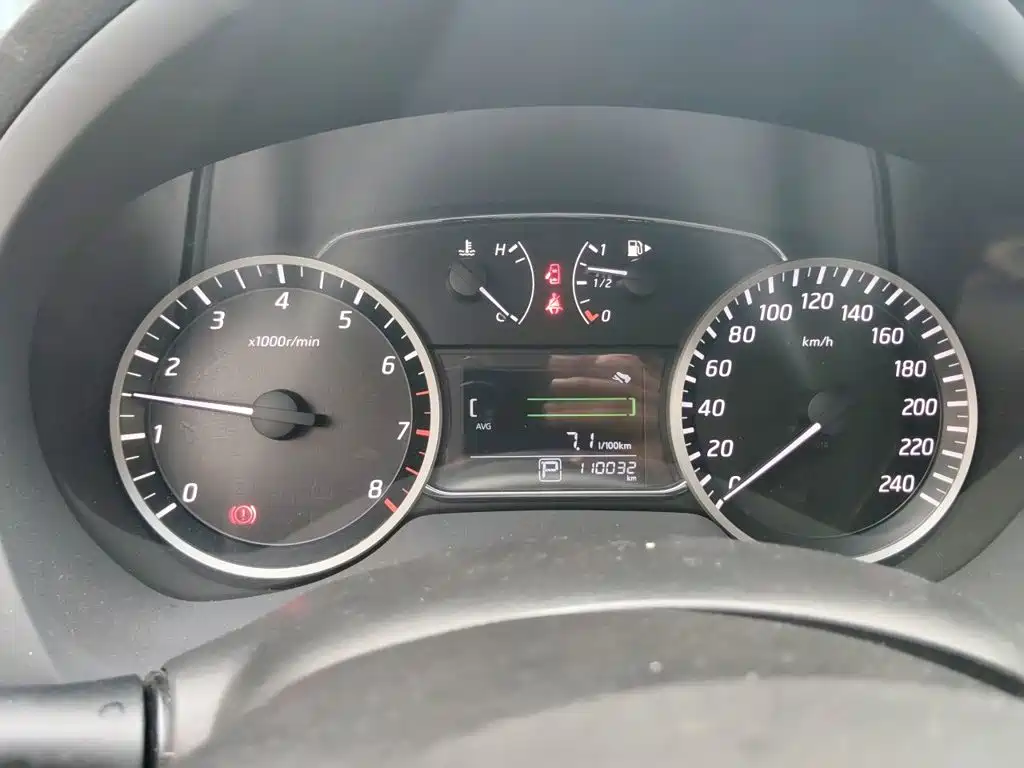 Nissan Sylphy — миниатюра 7