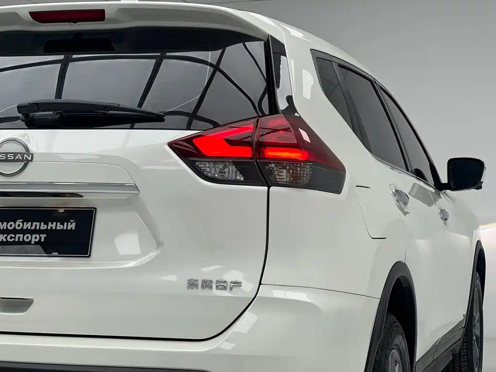 Nissan X-Trail — миниатюра 7