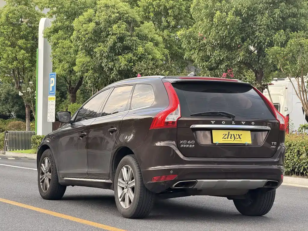 Volvo XC60 — миниатюра 5