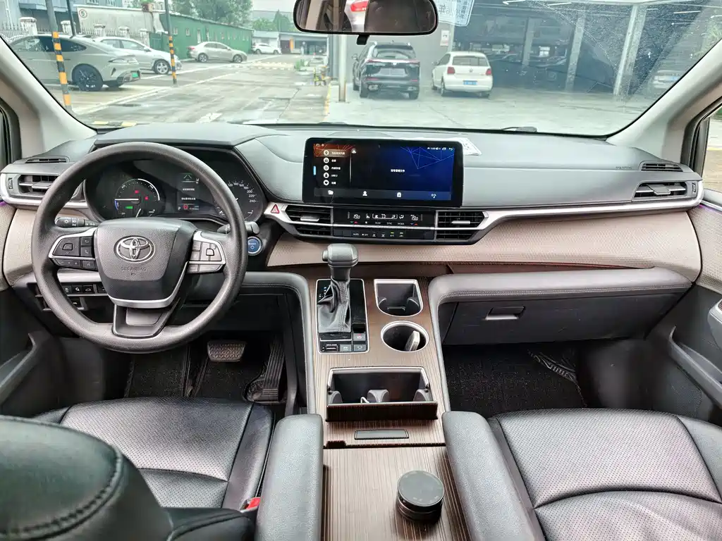 Toyota Sienna 2021 2.5L Comfort