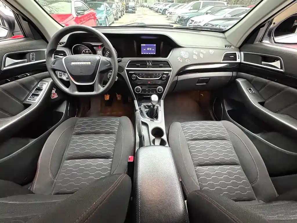 Changfeng CS10 2016 2.0T MT
