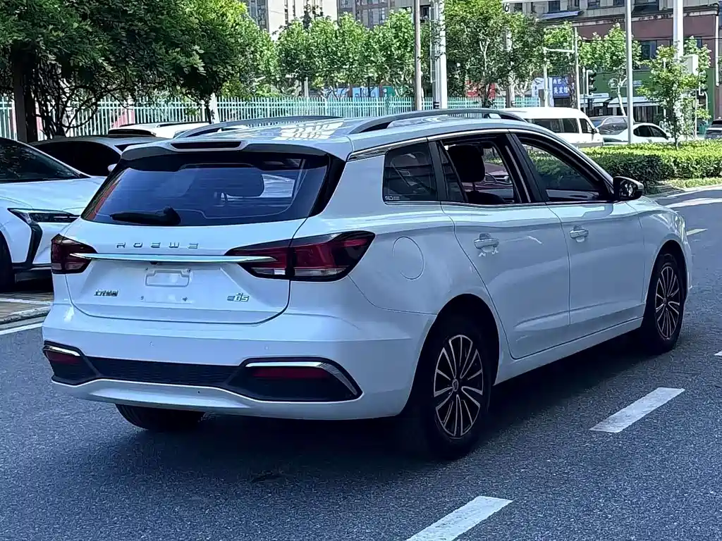 ROEWE EI5