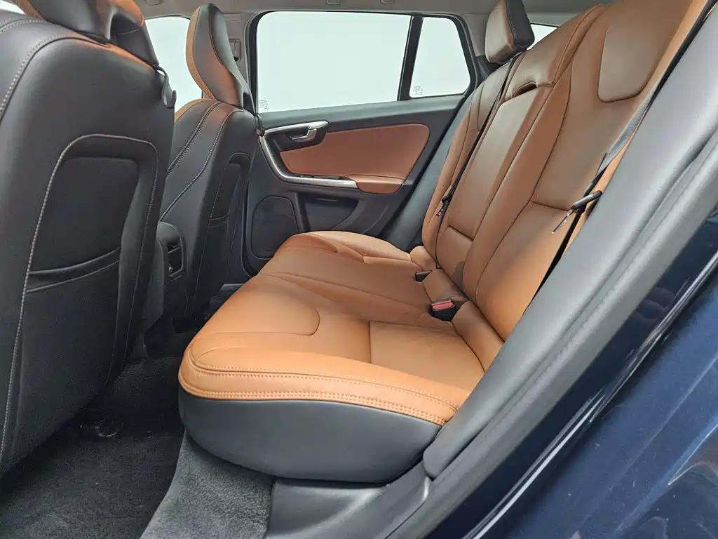Volvo V60 — миниатюра 17