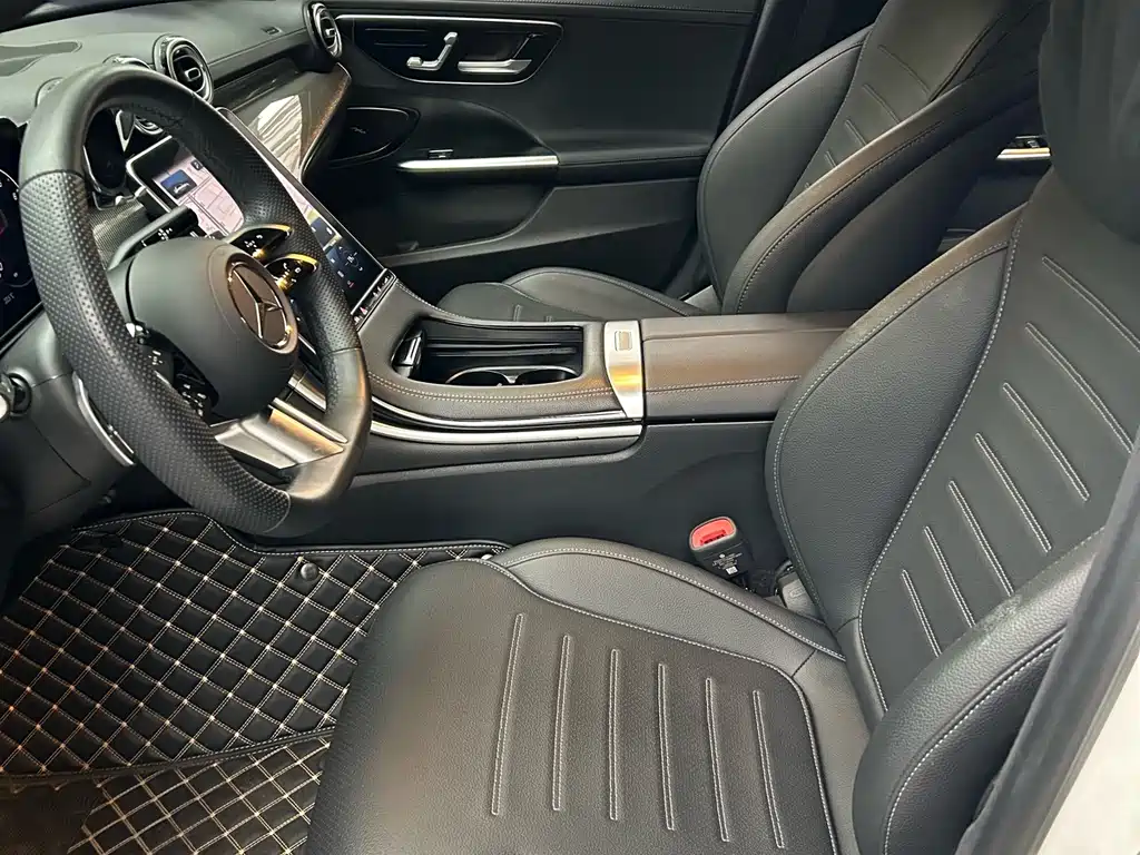 Mercedes-Benz C-Class — миниатюра 5