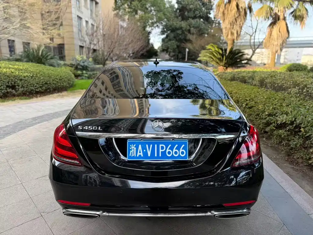 MERCEDES-BENZ S CLASS
