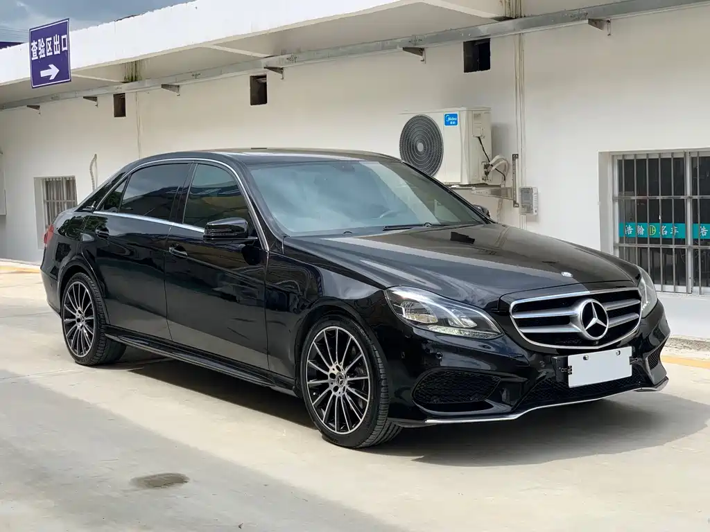 Mercedes-Benz E-Class — миниатюра 3