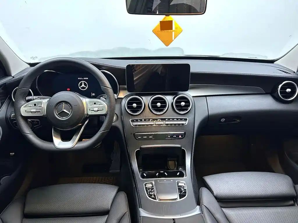 Mercedes-Benz C-Class — миниатюра 4