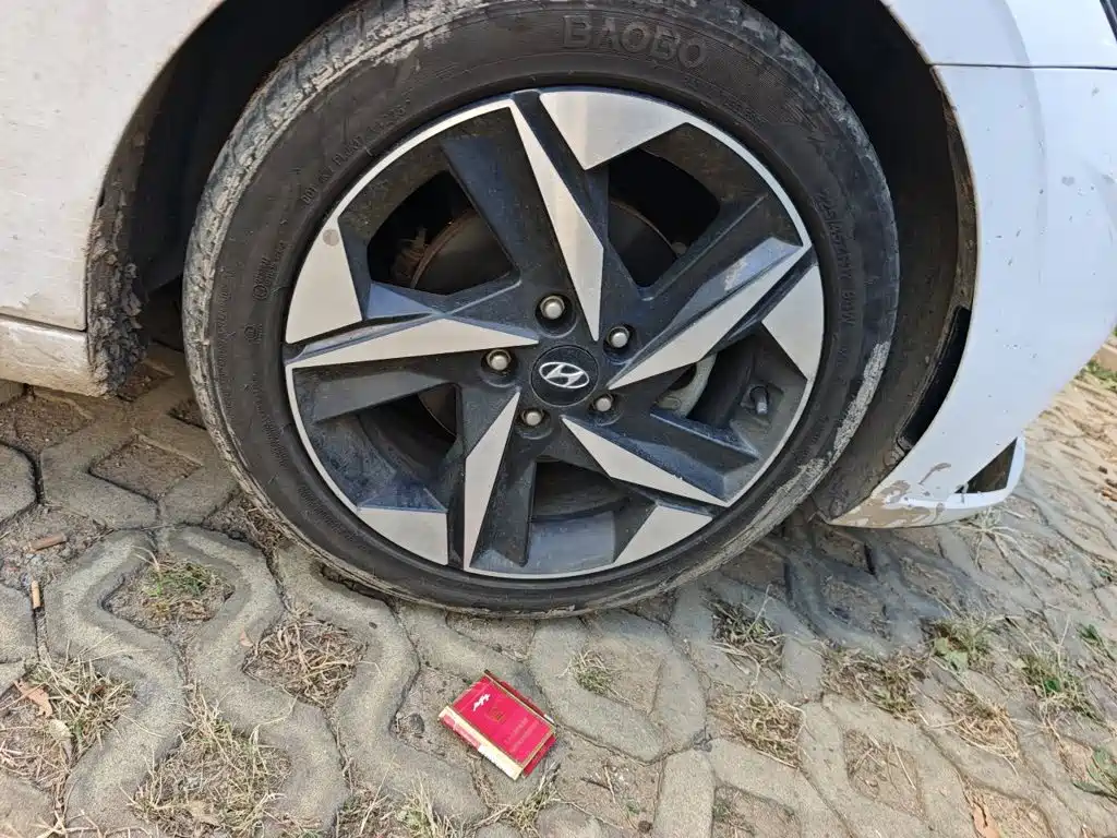 Hyundai Elantra — миниатюра 24