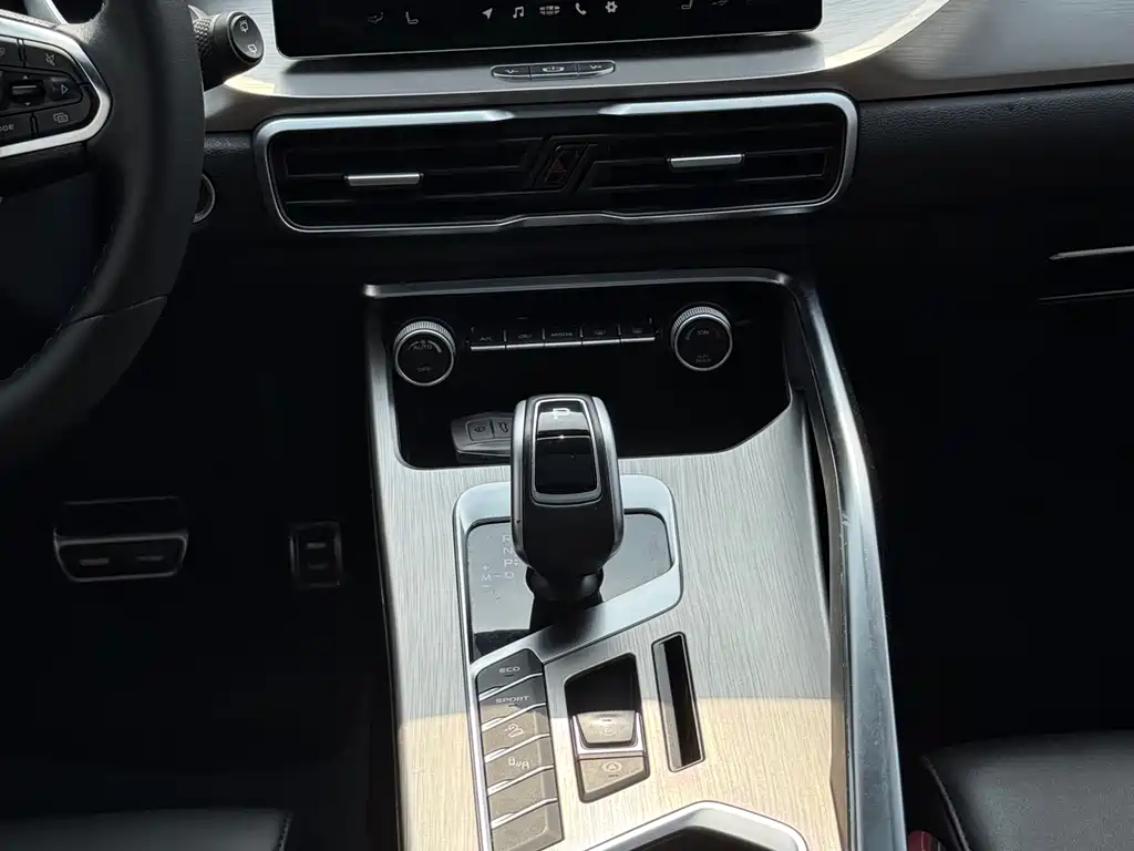 GEELY AUTOMOBILE BINYUE