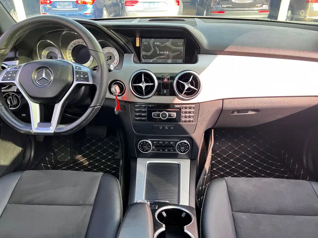 Mercedes-Benz GLK-Class GLK 260 4MATIC Fashion Type Ultimate Edition, фото 14
