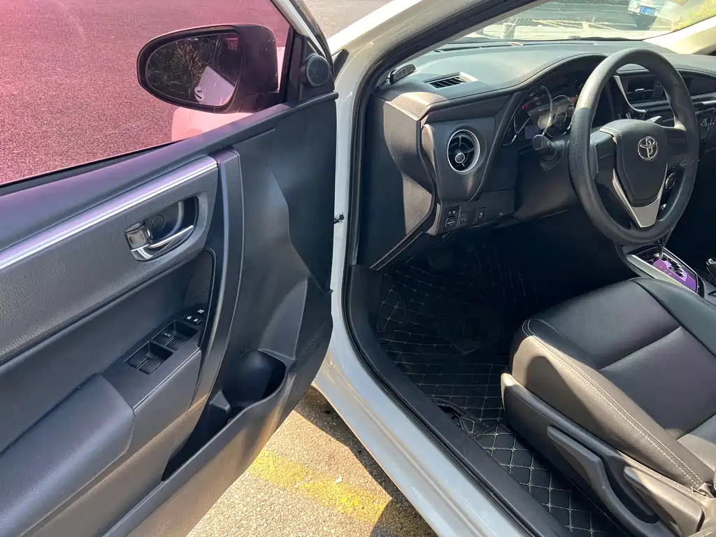 Toyota Corolla — миниатюра 8