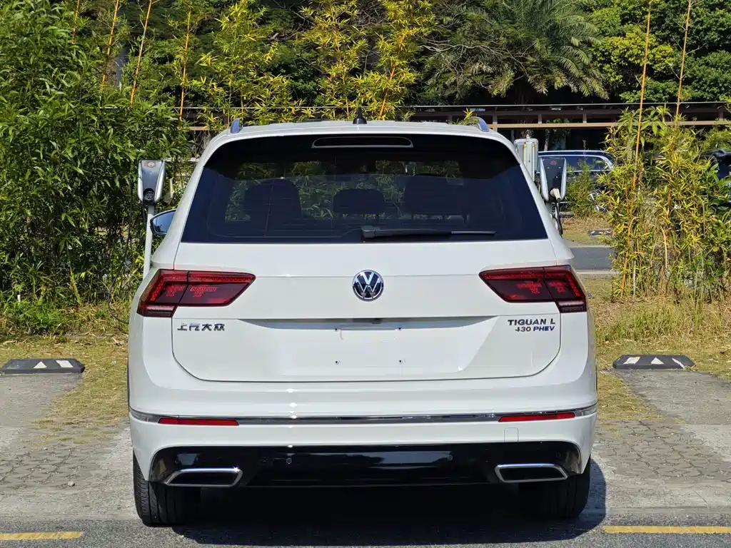 Volkswagen Tiguan L PHEV — миниатюра 5
