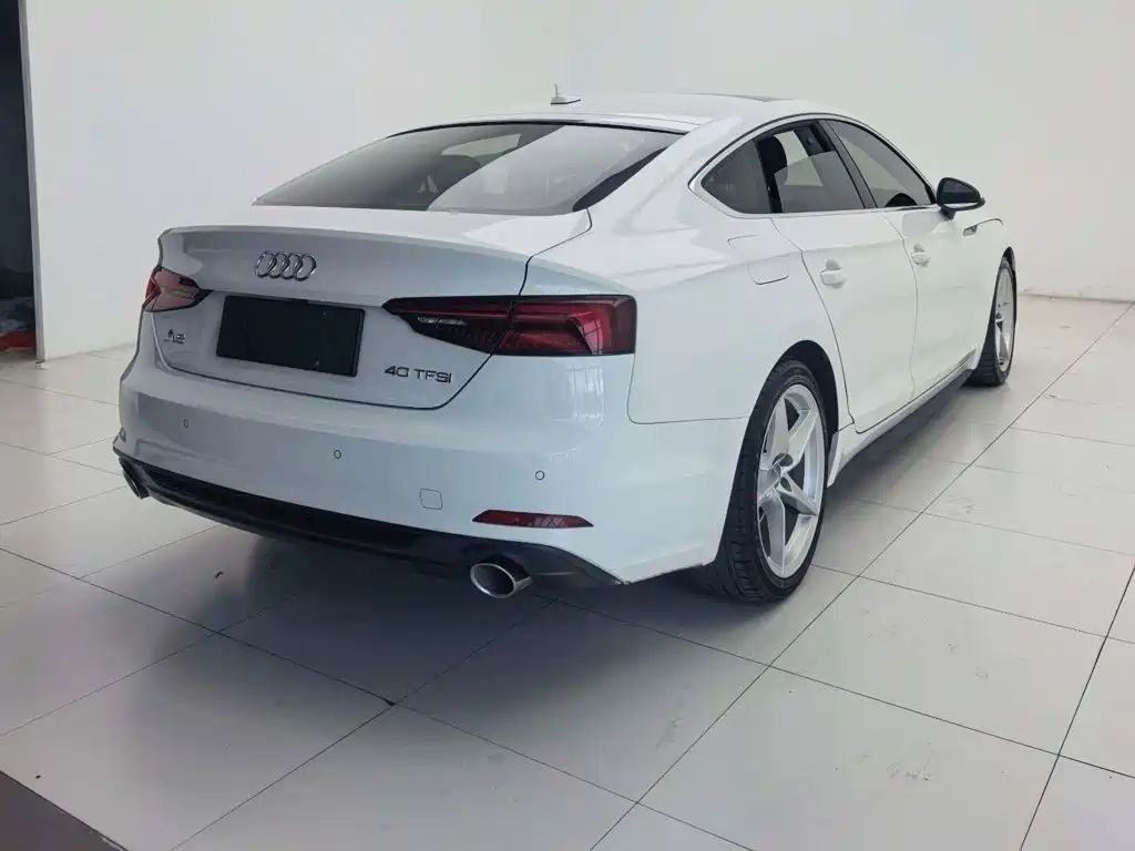 Audi A5 (Import) — миниатюра 8