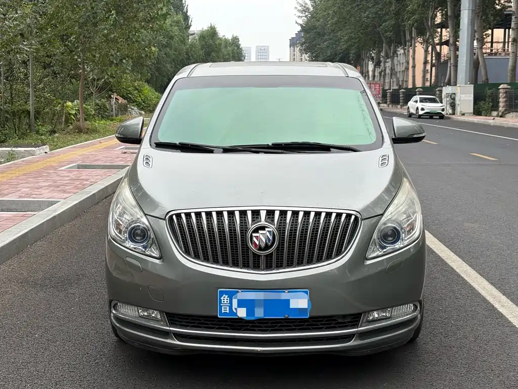 Buick GL8 — миниатюра 2