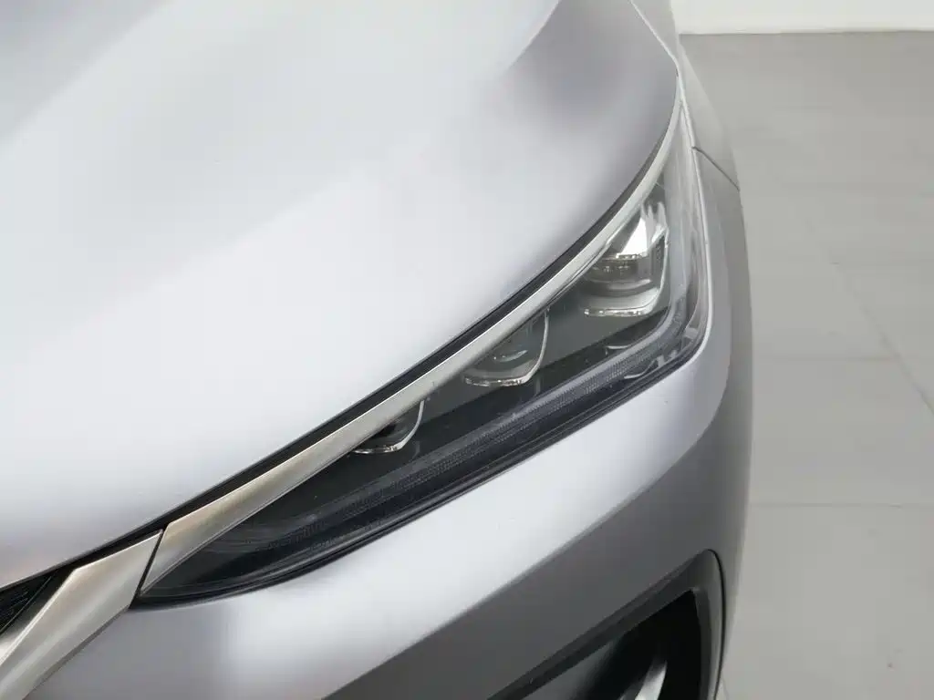 BYD Tang New Energy — миниатюра 7