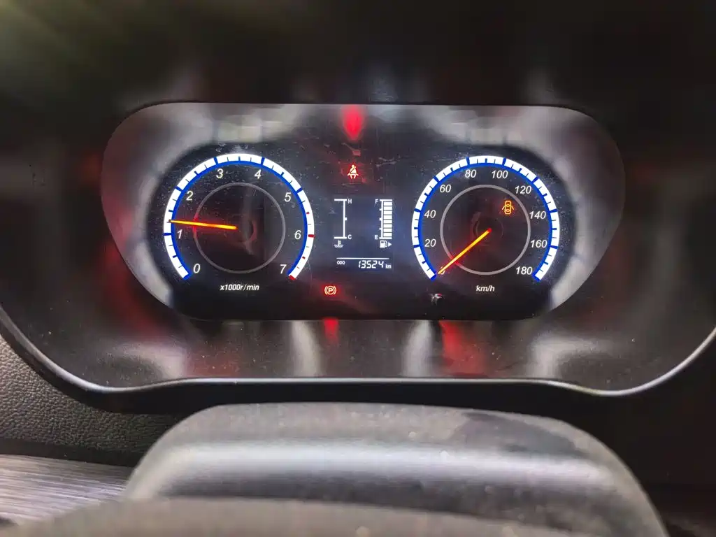 Changan M60 2023 1.5L GDI Comfort 6/7 мест