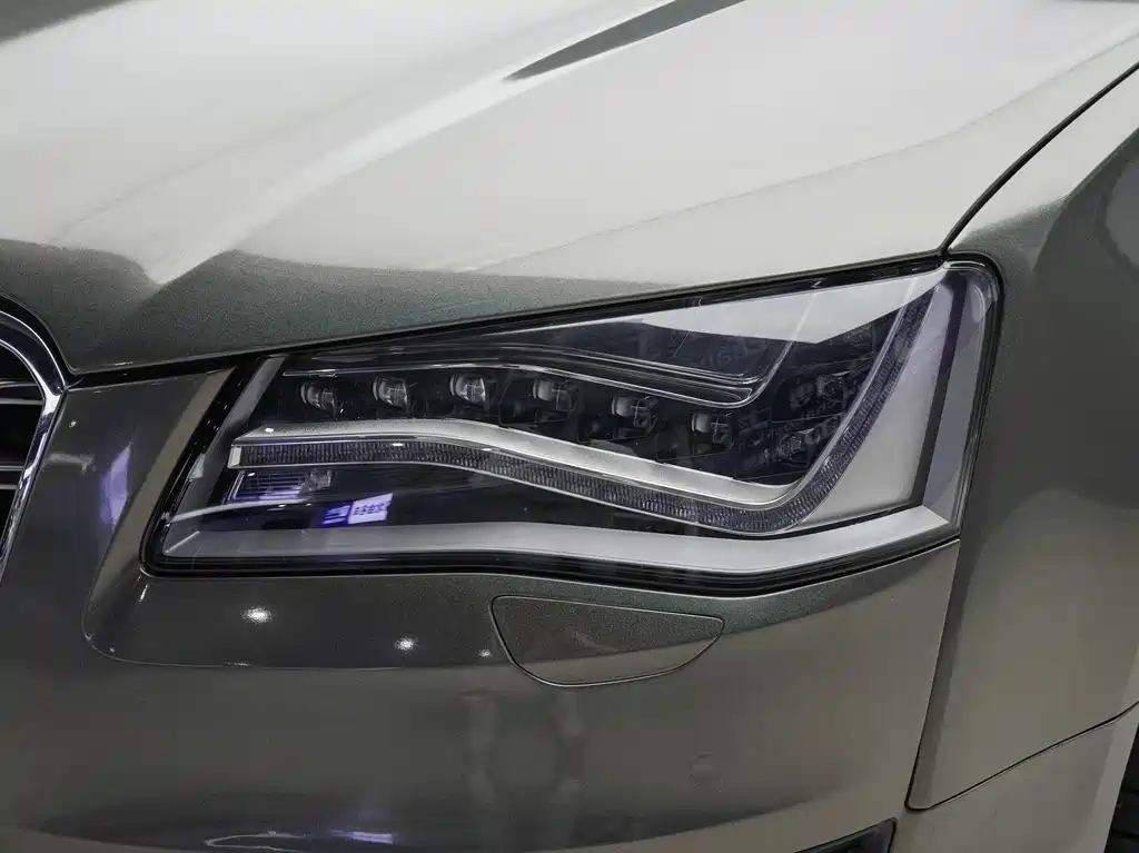 Audi S8 2013 S8 4.0TFSI quattro