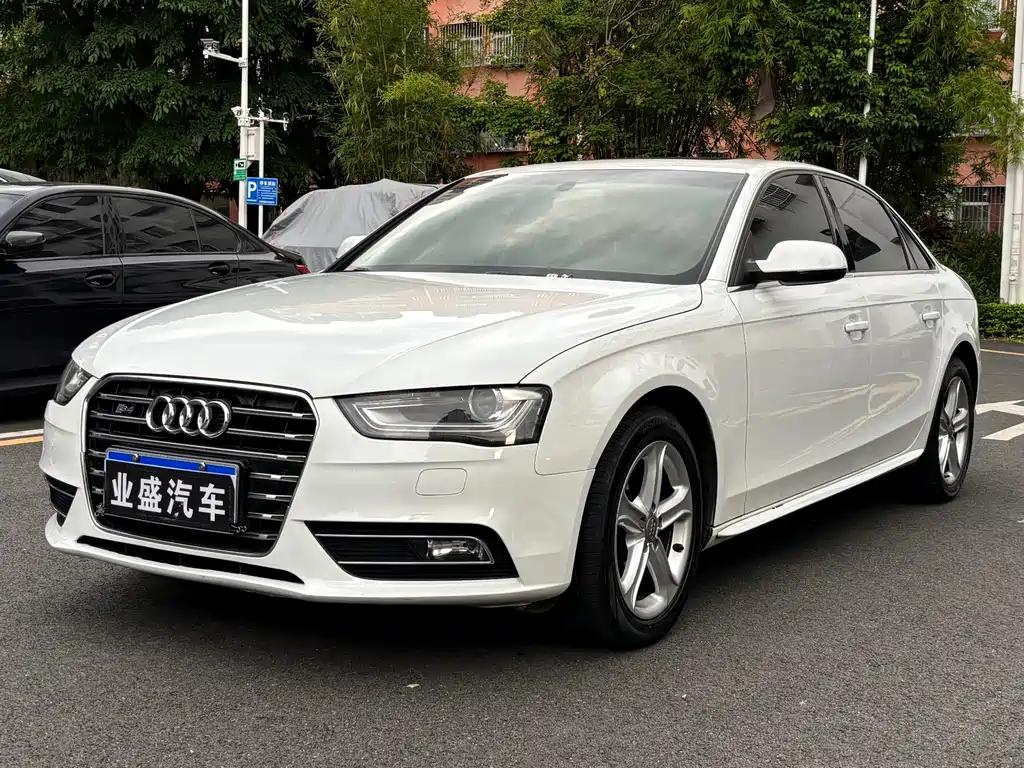 Audi A4L 2015