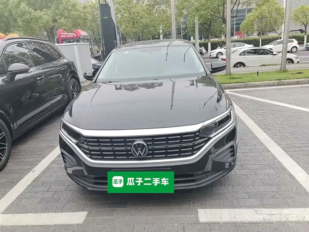 Volkswagen Passat 2025 280TSI