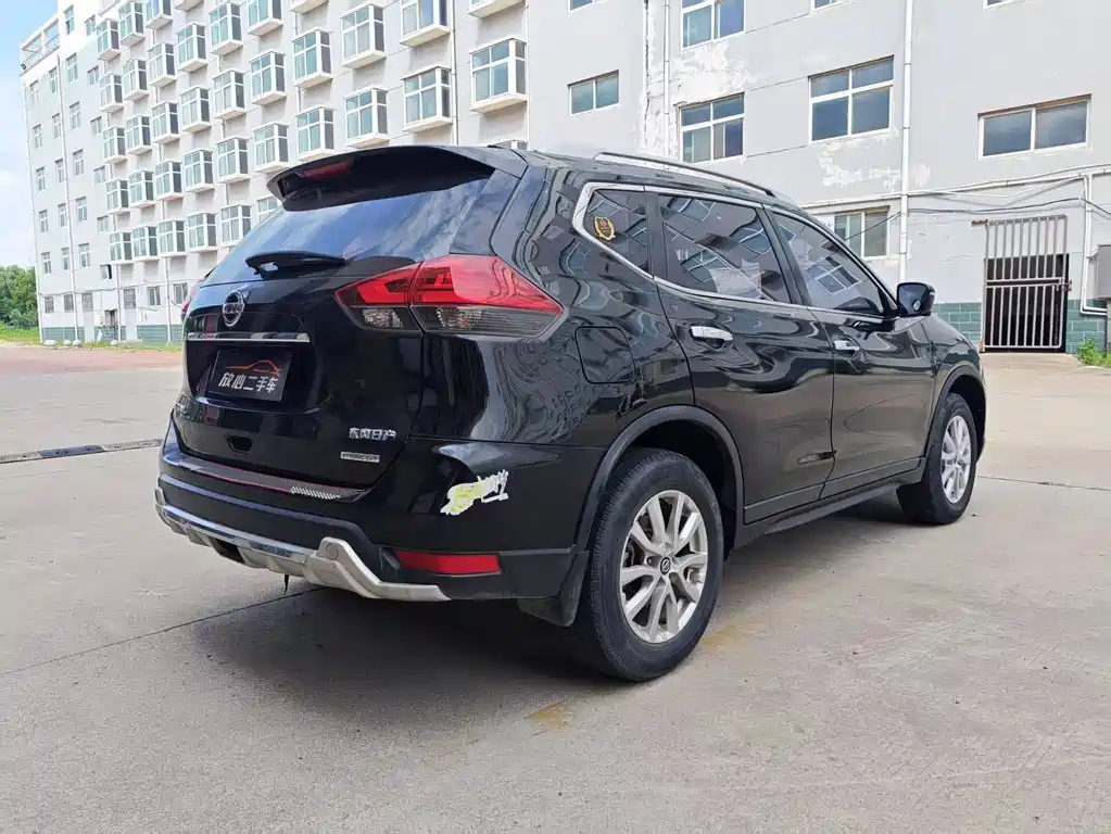 Nissan X-Trail — миниатюра 7