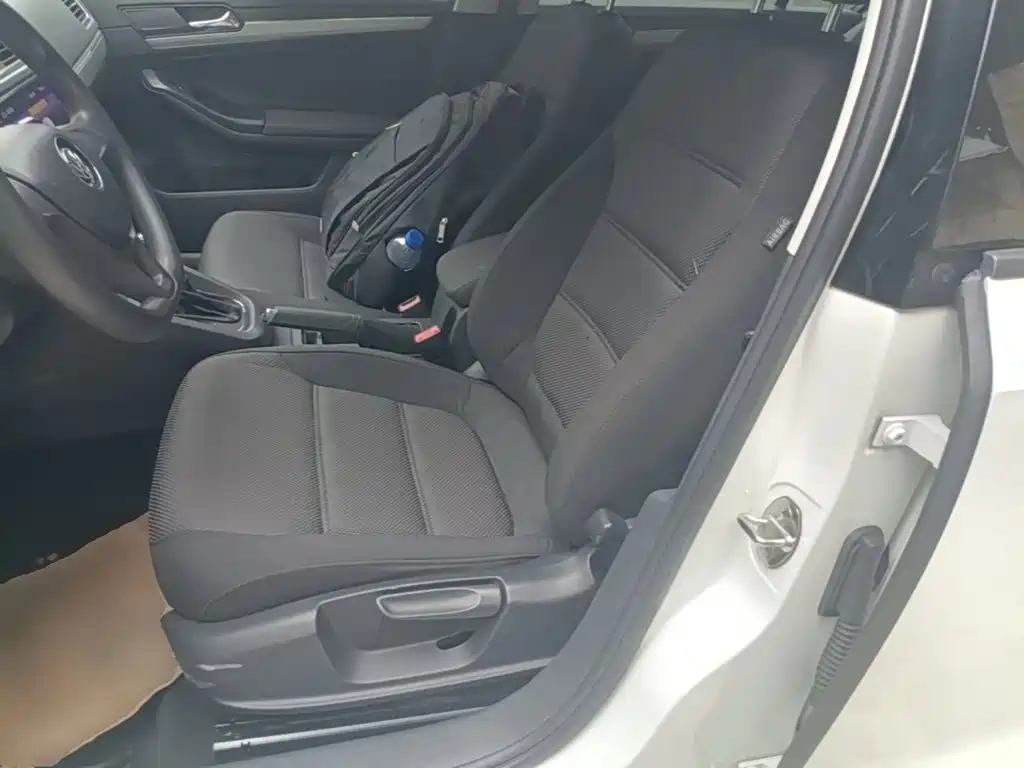 Volkswagen Sagitar — миниатюра 15