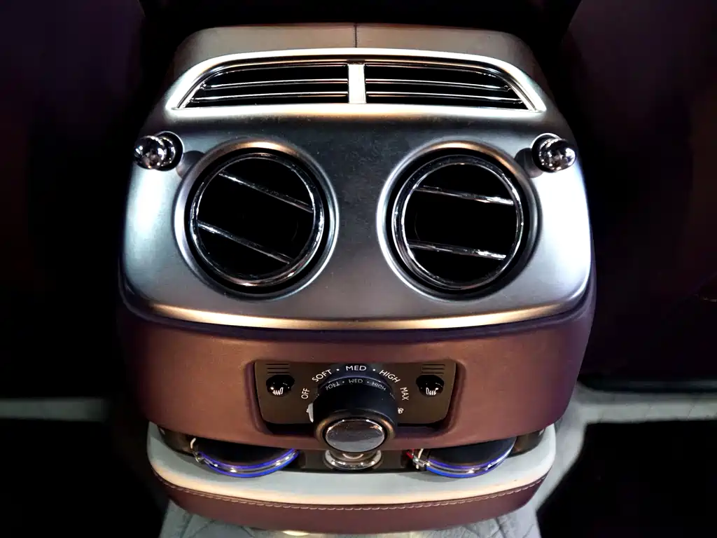 Rolls-Royce Ghost — миниатюра 16