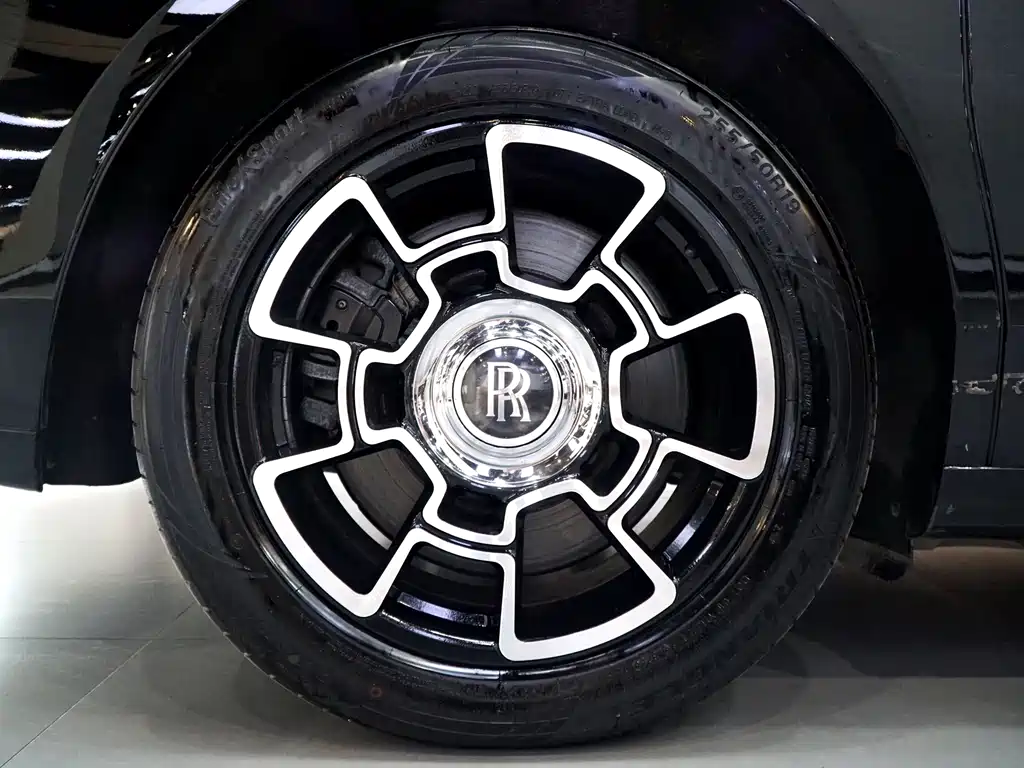 Rolls-Royce Ghost — миниатюра 23