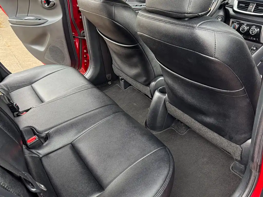 Toyota Vios FS — миниатюра 10