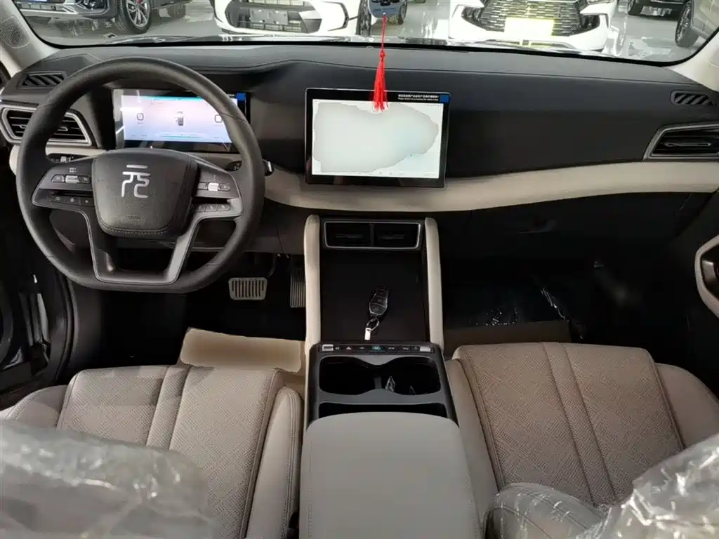 BYD Yuan Up UP 2025 301KM
