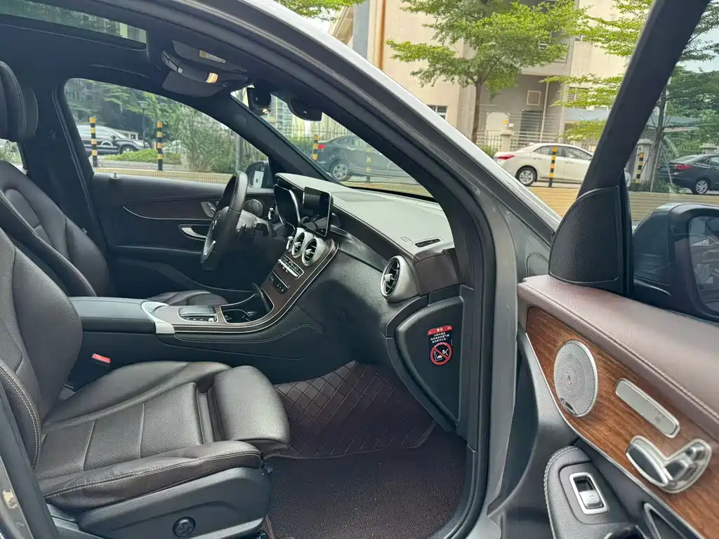 Mercedes-Benz GLC — миниатюра 10