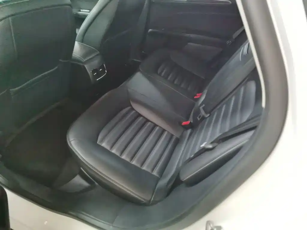 Ford Mondeo — миниатюра 17