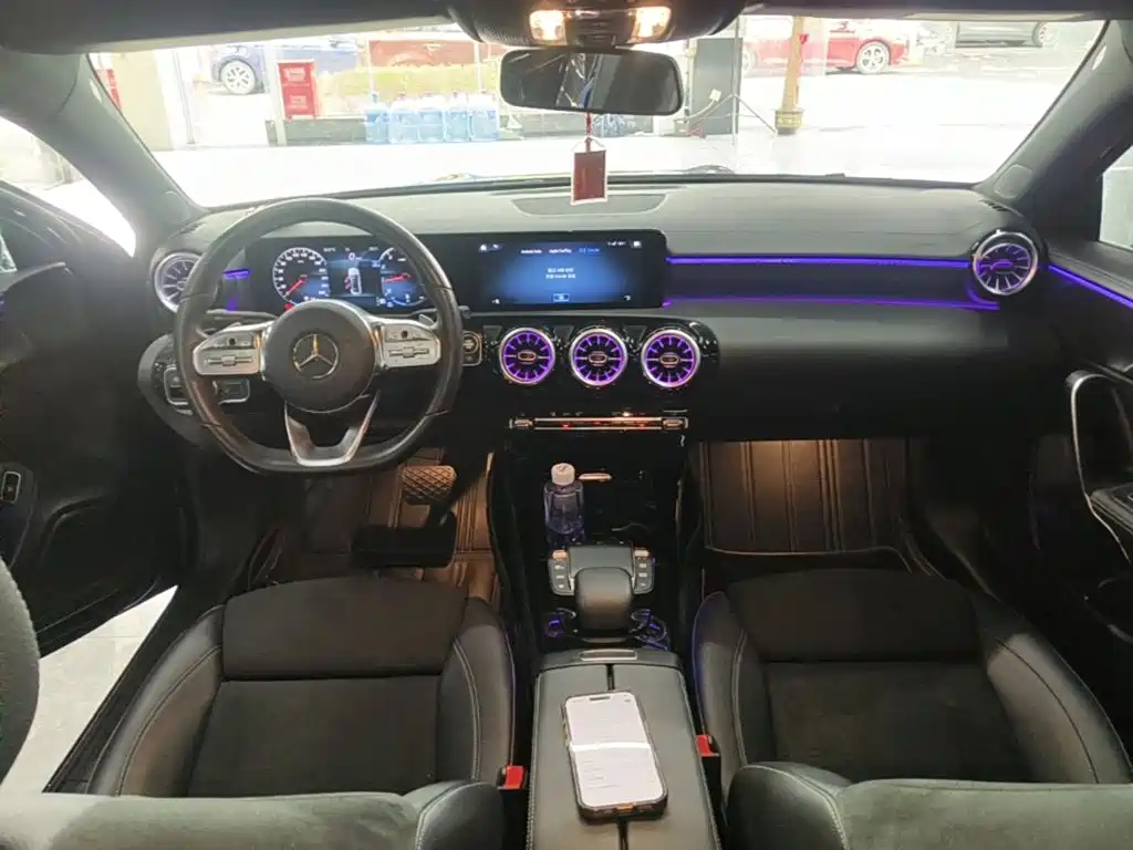 Mercedes-Benz A-Class — миниатюра 10
